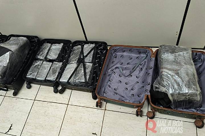 Cascavel: Polícia Militar prende quatro pessoas com veículos carregados de maconha e cigarros