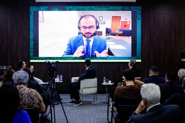 Em seminário, ministro anuncia que governo apresentará proposta para atualizar limites do MEI