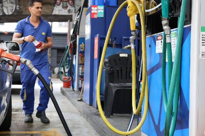 Governo abre crédito de R$ 550 milhões para subsidiar diesel
