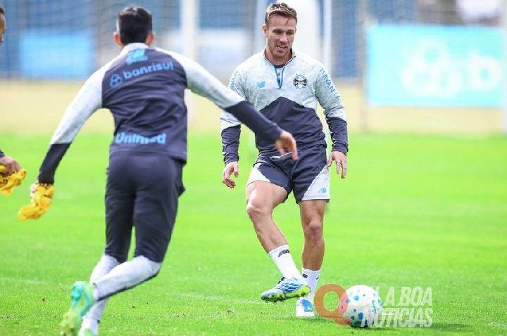 Grêmio intensifica preparação para duelo contra o Corinthians