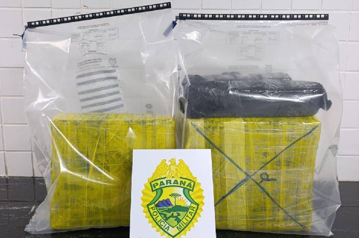 Passageiro é preso na BR-163 em Lindoeste com 21,4 kg de maconha em malas que tinham como destino Balneário Camboriú