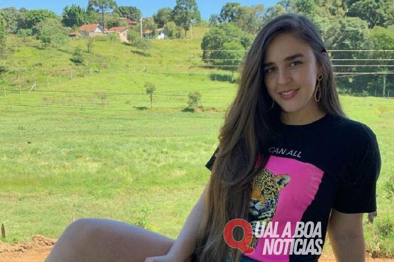 Esteticista que morreu em grave acidente na PR-423 é identificada