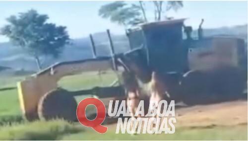 Viralizou: Prefeitura se recusa a abrir estrada para Cabaré e dono toma atitude inusitada