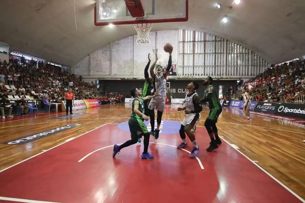 Bauru x Flamengo ao vivo pela semifinal do NBB: onde assistir e horário