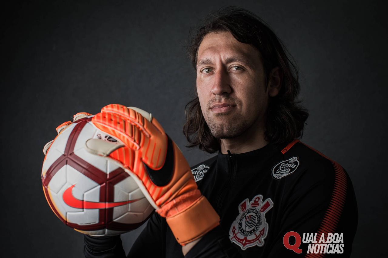 Em reunião, Cássio avisa que deseja sair do Corinthians; diretoria tenta cartada final