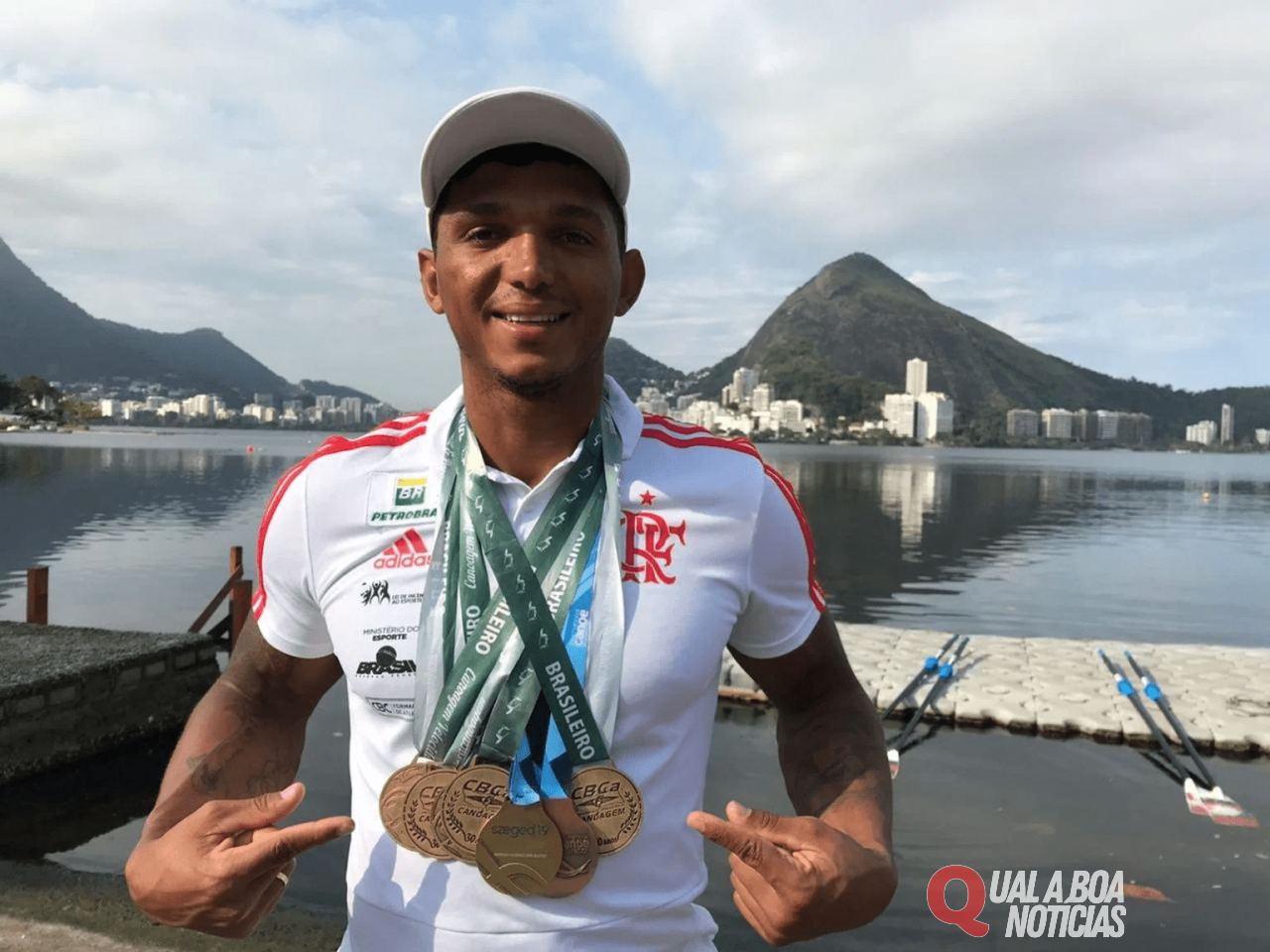 Isaquias Queiroz é o único brasileiro com três medalhas na mesma Olimpíada