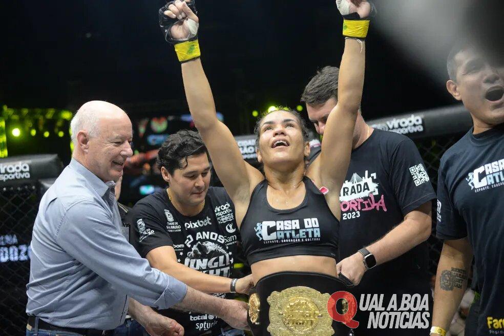 Jungle Fight: Brena Cardozo comemora 