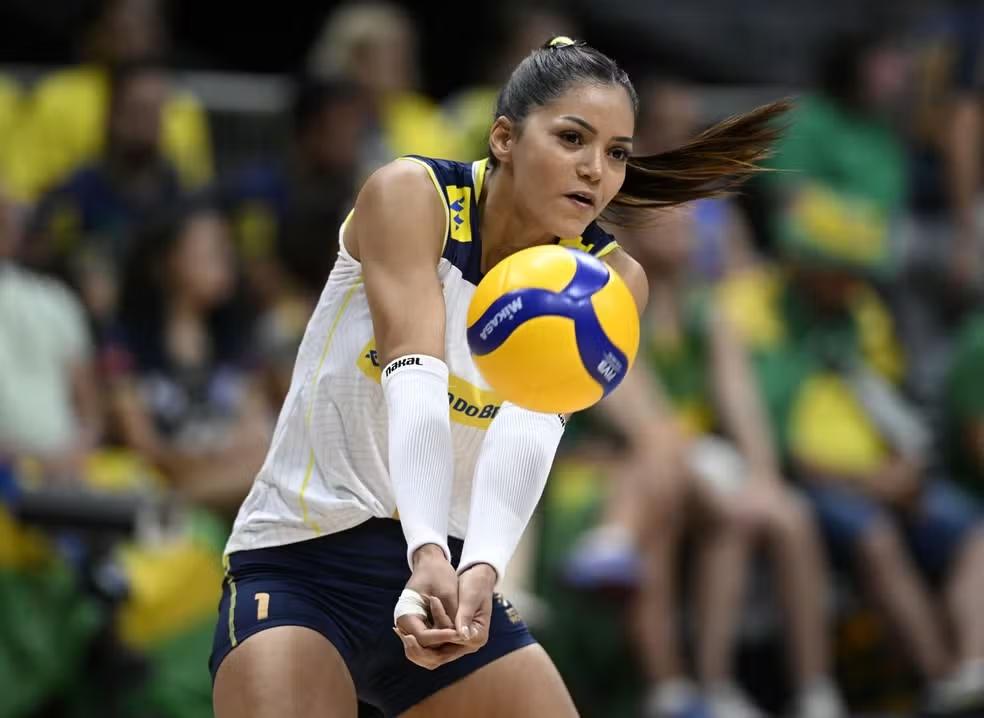 Nyeme é poupada e acompanha vitória do Brasil na Liga das Nações de Vôlei