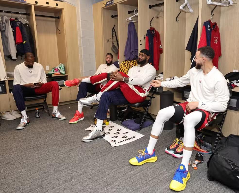 Curiosidades: NBA divulga a lista dos 17 dos 20 atletas mais bem pagos; Venha as semifinais