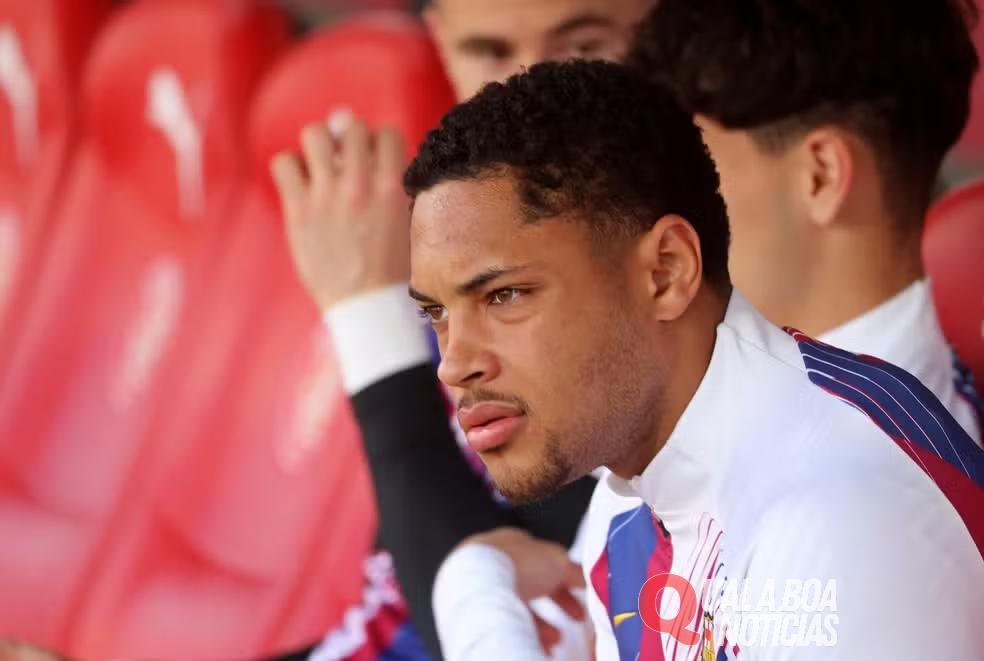 Vitor Roque deixará o Barcelona para próxima temporada, diz rádio