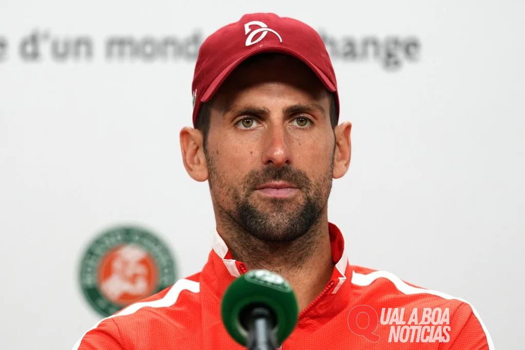 Djokovic demonstra confiança após cirurgia no joelho direito