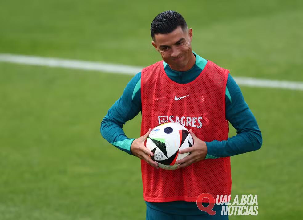 Ingressos gratuitos para ver treino de Cristiano Ronaldo são revendidos por R$ 4,6 mil
