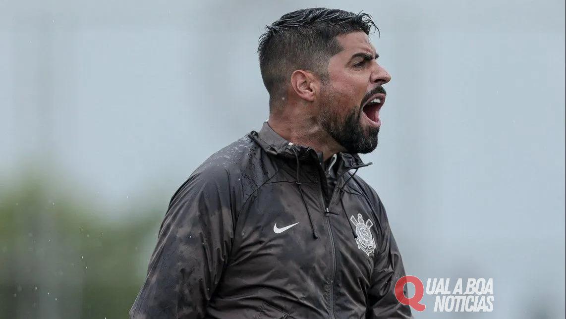 Por que o goleiro do México usa luva de quatro dedos na Copa América?