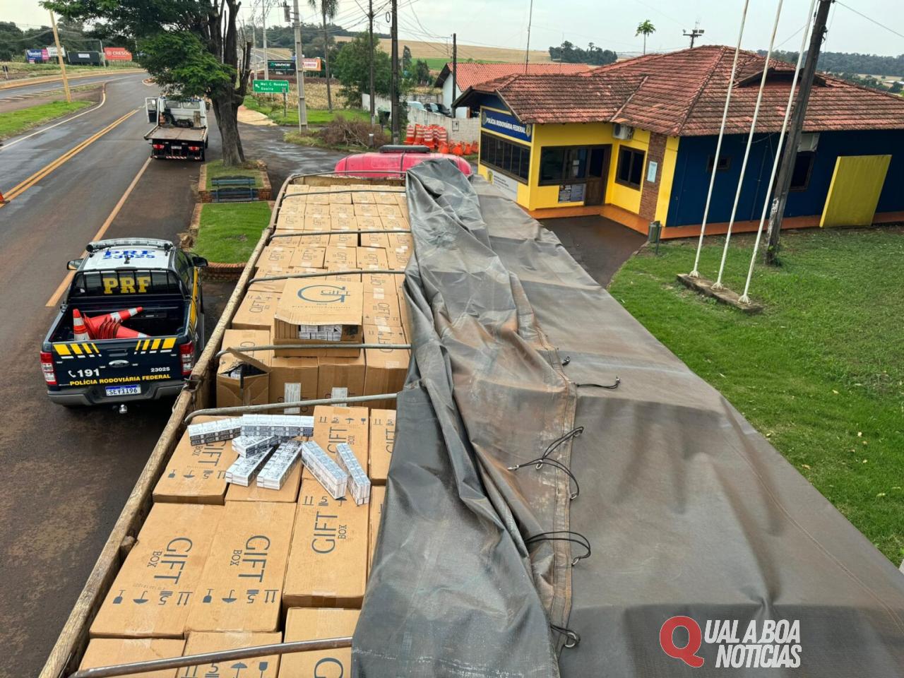 PRF apreende 400.000 maços de cigarros de origem paraguaia, em Quatro Pontes