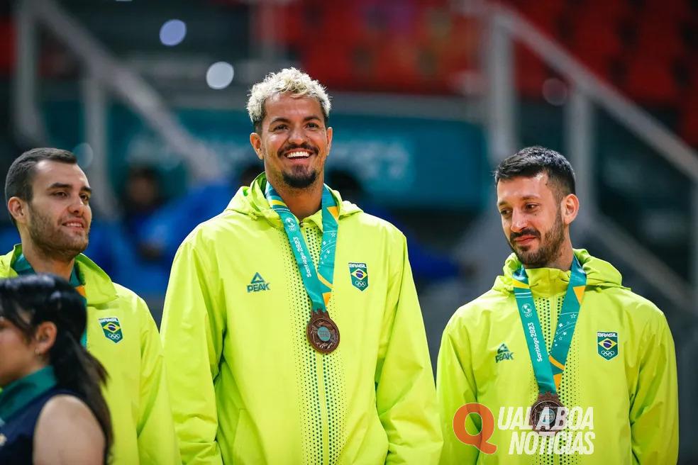 Seleção brasileria de basquete inicia semana de treinos em Blumenau