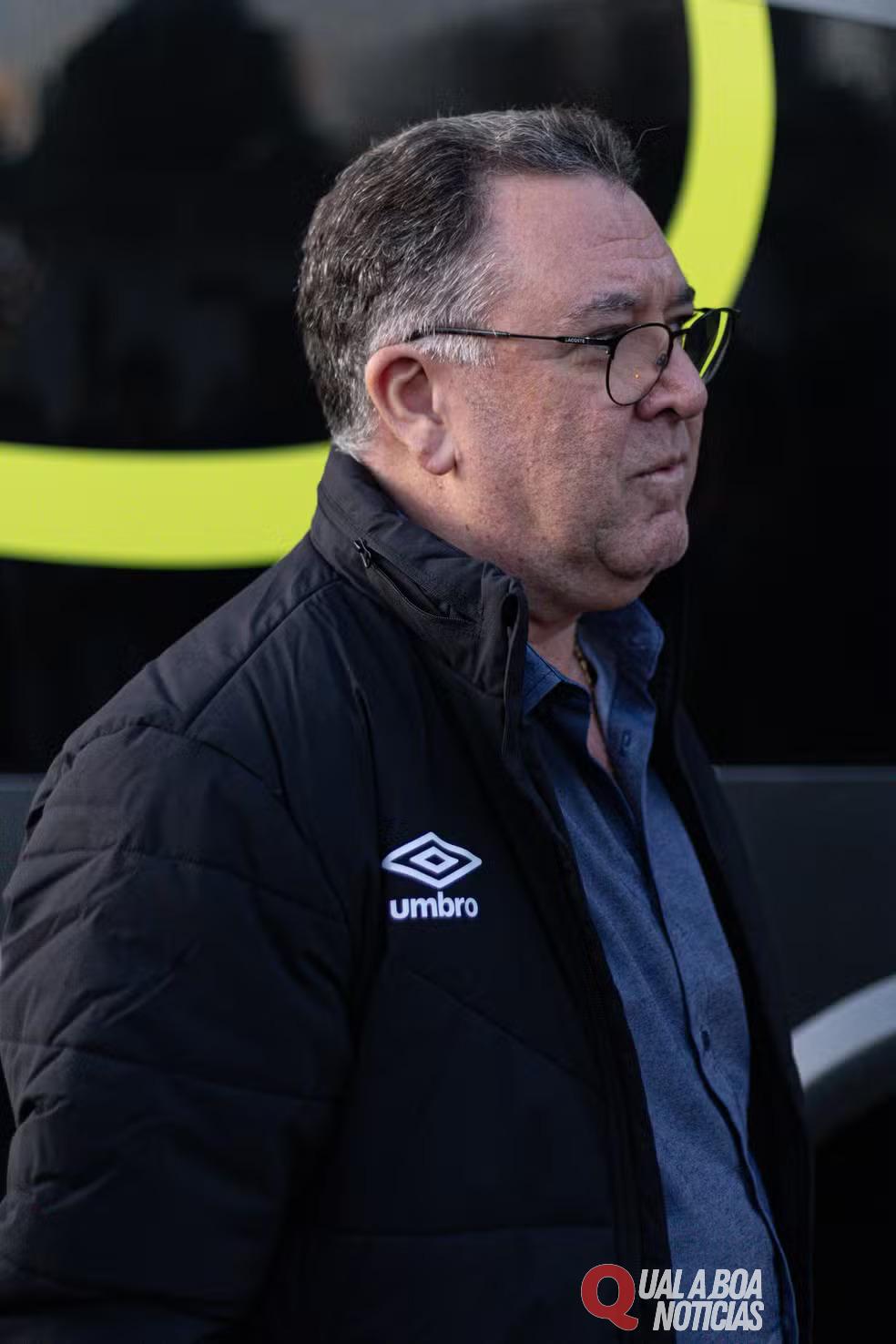 Presidente do Santos entra em contato com o Corinthians e avisa que não vai liberar Carille