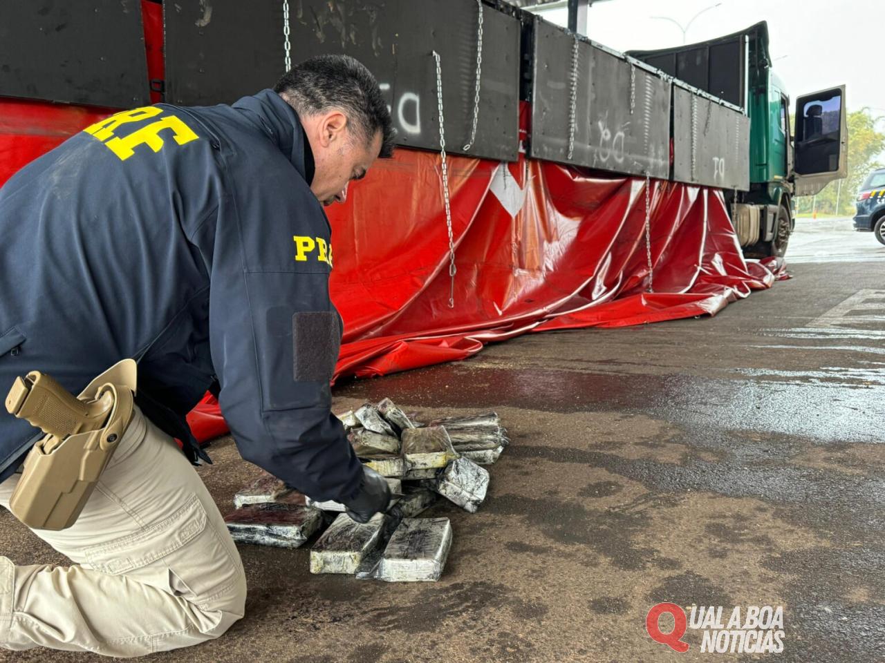 PRF apreende mais de 24 quilos de pasta base de cocaína em fundo falso de carreta estrangeira em Guaíra