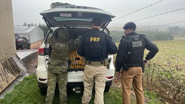 PRF, BPFron e PM apreendem SUV carregado com maconha