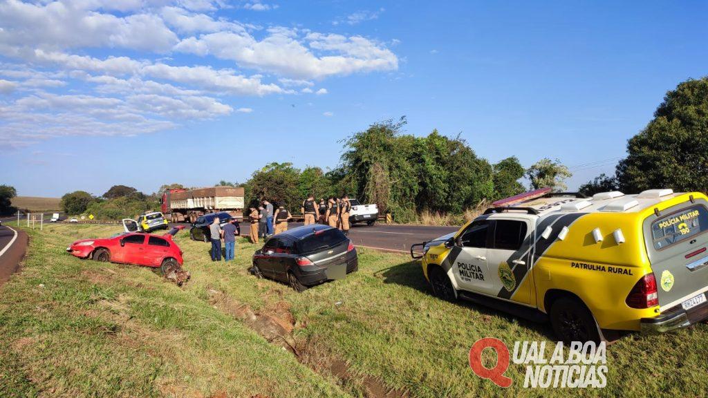 Traficante tenta fugir da PM de Toledo e capota veiculo na BR-163 próximo a Cascavel