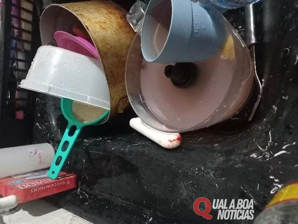 Criança de 1 ano é esfaqueada durante briga entre irmãs, e tia é presa