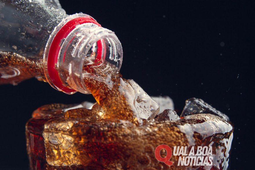 Em Cascavel: Cliente sofre lesão na garganta após ingerir refrigerante com cacos de vidro em restaurante