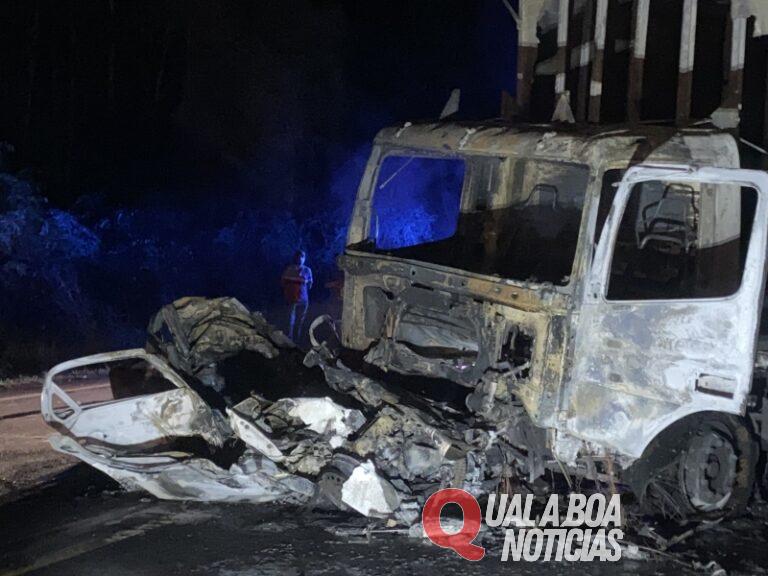 Vítima morre carbonizada em grave acidente na BR-163 entre Mercedes e Guaíra