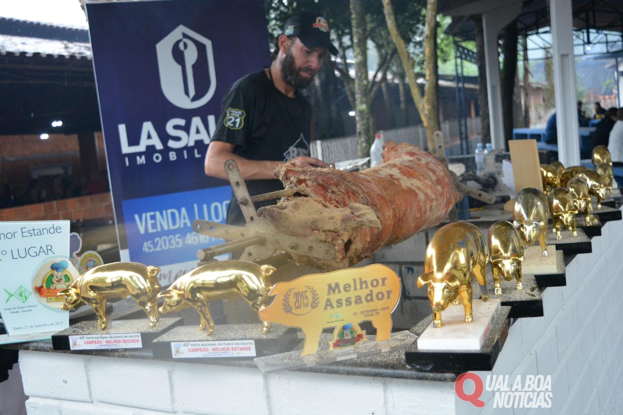 Cerca de 15 mil pessoas marcaram presença na 51ª edição da Festa Nacional do Porco no Rolete