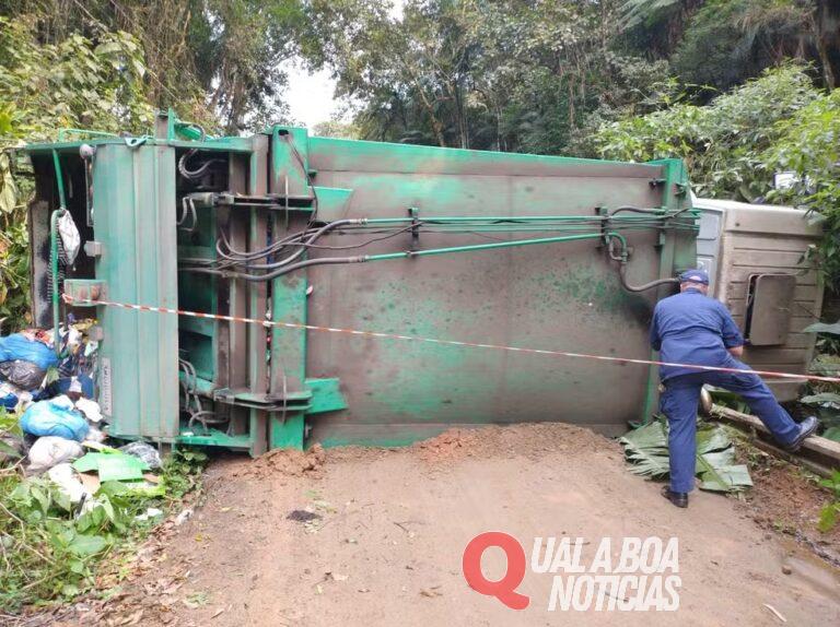 Coletor de lixo morre após ser esmagado por caminhão da empresa
