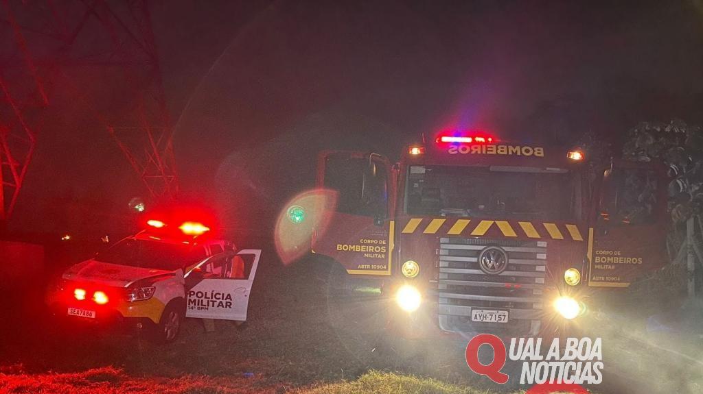 Em Foz do Iguaçu: Após homem ser morto e criança baleada, carro possivelmente usado no crime é encontrado incendiado