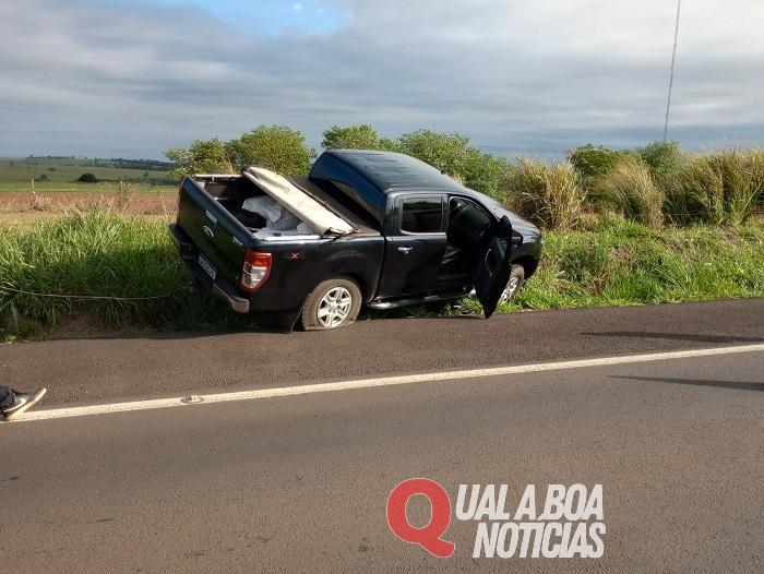 Caminhonete com marcas de tiros e carga de agrotóxicos é encontrada em Terra Roxa