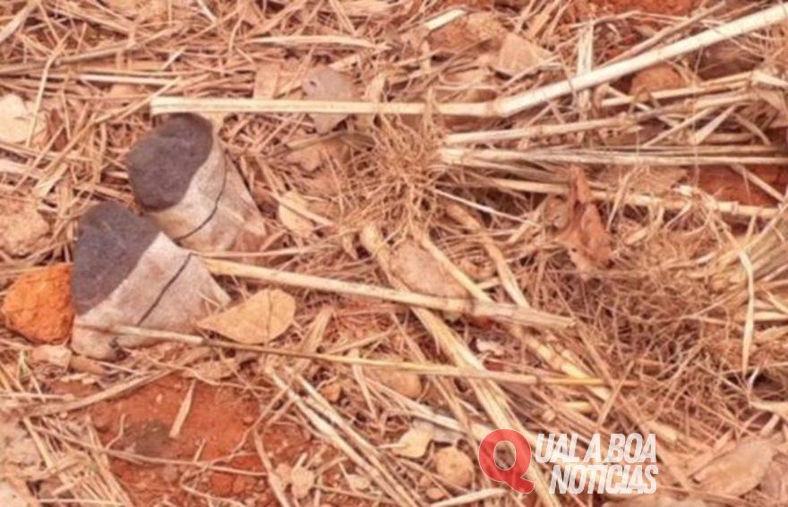 Com a ponta dos pés aparecendo, homem é encontrado em cova rasa, no Mato Grosso