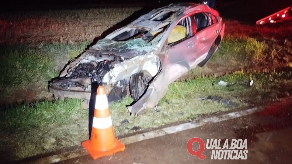 Duas pessoas ficam em estado grave em capotamento em Céu Azul
