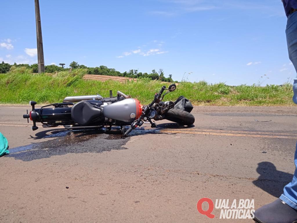 Motociclista morre na PR 281 ao colidir com caminhão carregado de toras