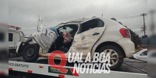 Duas pessoas morrem em acidente envolvendo carro da saúde e caminhão na BR-373