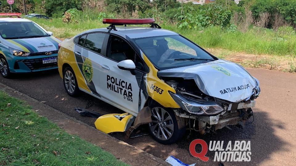 Em cascavel: Viatura da PM bate contra carro durante perseguição
