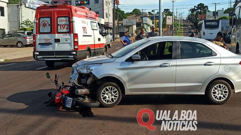 Em Toledo: Moto fica embaixo de carro e jovem tem ferimentos moderados, em acidente registrado na  Avenida Senador Atílio Fontana