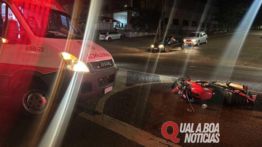 Em Toledo: Motociclista fica ferido após colidir contra ambulância do SAMU