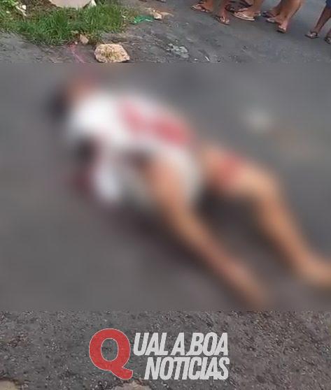 Execução brutal: corpo enrolado em lençol é desovado no meio da rua