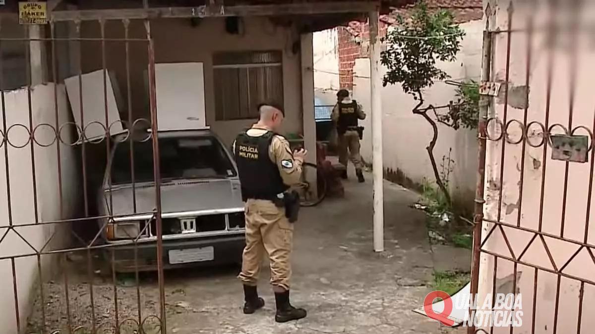 Vizinhos sentem mau cheiro e jovem é encontrado morto em casa ensanguentada, no PR