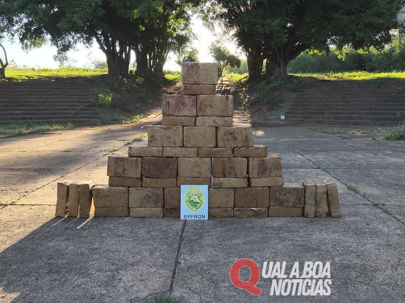 Em Entre Rios do Oeste: BPFron apreende uma tonelada de maconha em ocorrência de confronto armado