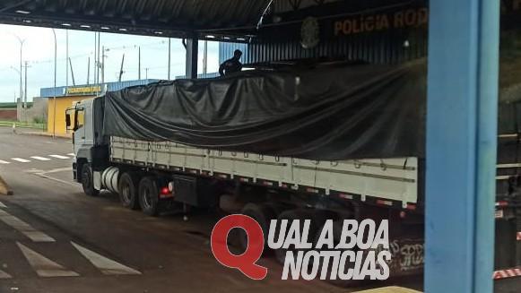 PRF realiza mega apreensão de drogas em meio a carga de farelo entre Mercedes e Guaíra
