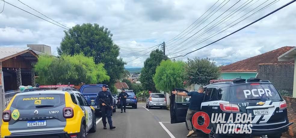 Repórter preso no Paraná levou homem que estuprou adolescente até casa da vítima e acompanhou o crime, diz delegado