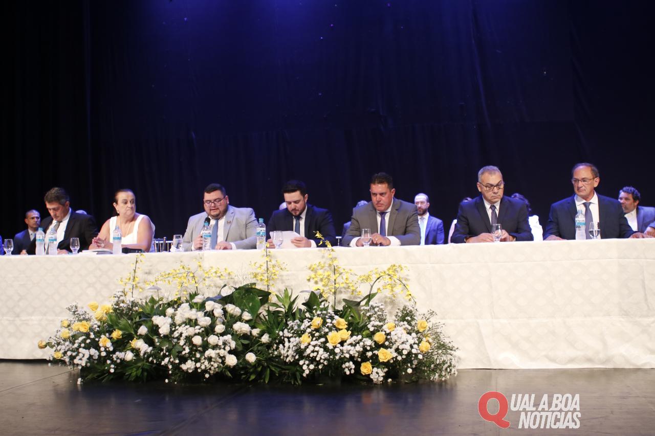 Fotos: Sessão Preparatória e Sessão Solene de Posse do Prefeito e Vice-Prefeito de Toledo
