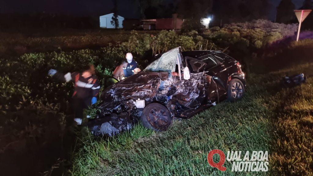 Homem morre na BR-277 em trágico acidente; Colisão frontal envolveu um micro-ônibus escolar