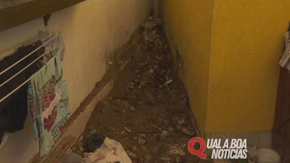 Jovem vai cobrar dívida de R$ 400 de ex-colega de trabalho e é enterrada sob concreto; três suspeitos foram presos