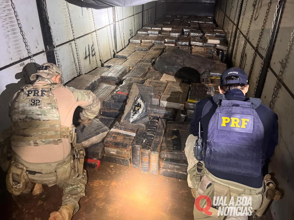 PRF apreende carreta com mais de 5 toneladas de maconha, em Toledo