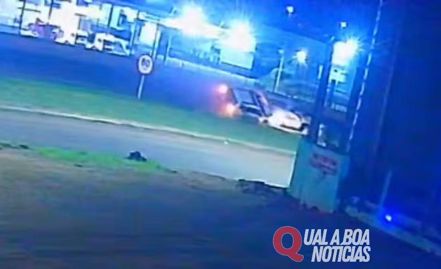 No Paraná: Durante perseguição a suspeitos de assassinato na BR-277, viaturas da PM colidem entre si