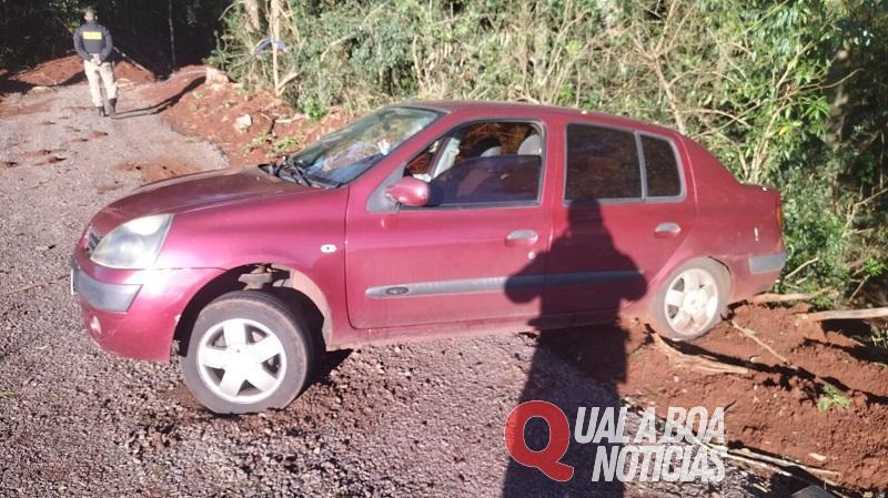 Veículo levado em assalto é encontrado pela PM no Pinheirinho, em Toledo