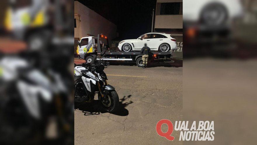 Motorista sem habilitação é flagrado com veículo de luxo irregular em fiscalização do GOTran