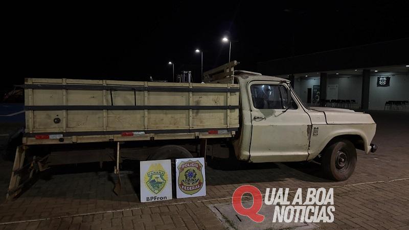 Operação policial apreende caminhonete com 40 caixas de cigarros contrabandeados em Mercedes